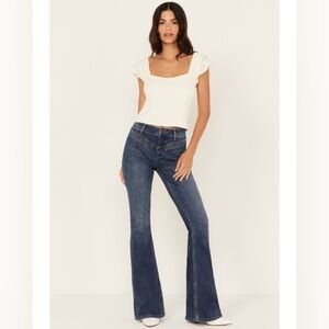 Idyllwind Women's Carvell Medium Wash Gypsy High Rise Stretch Flare Jeans